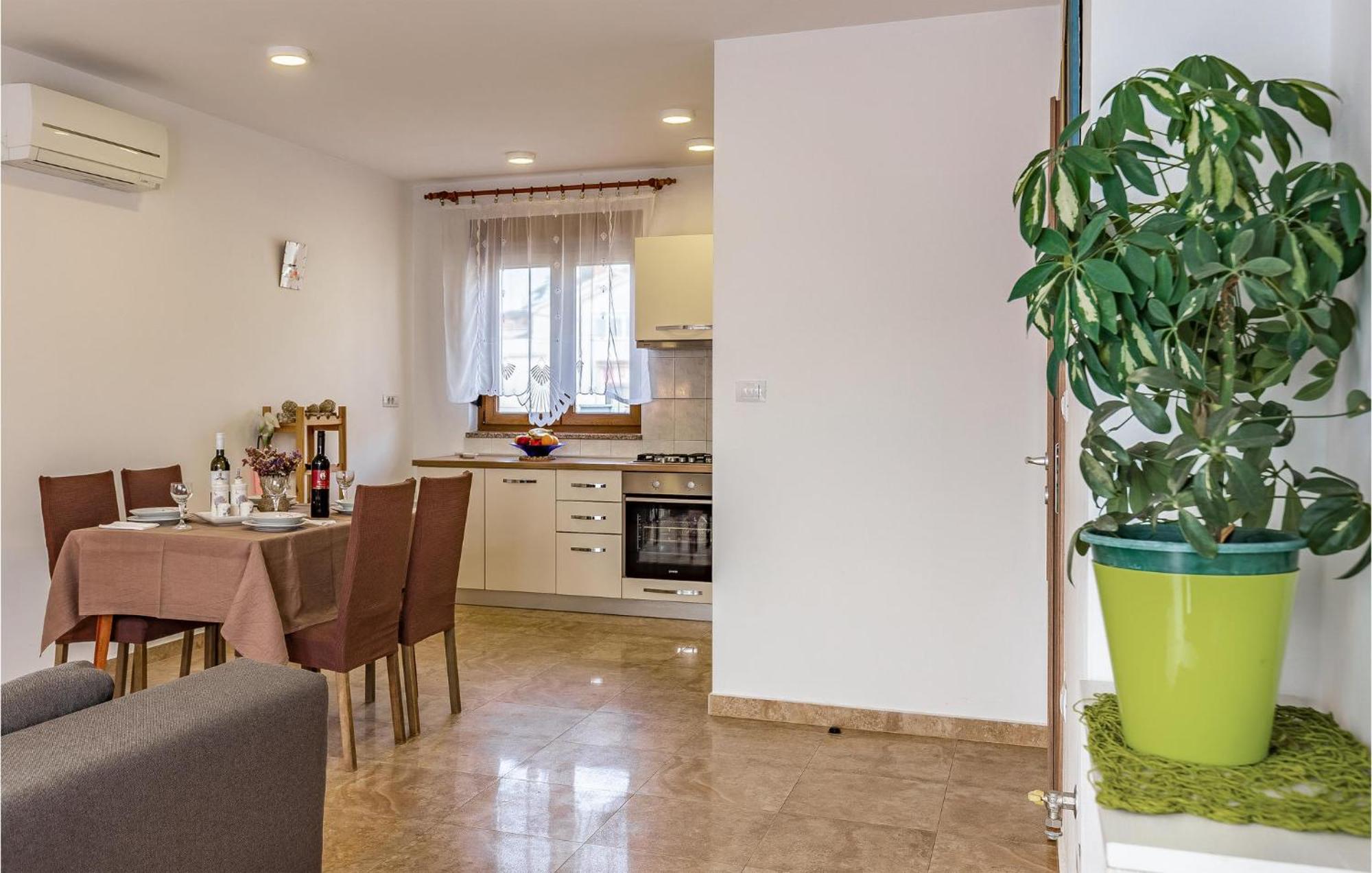 Awesome Apartment In Pula With Wifi المظهر الخارجي الصورة
