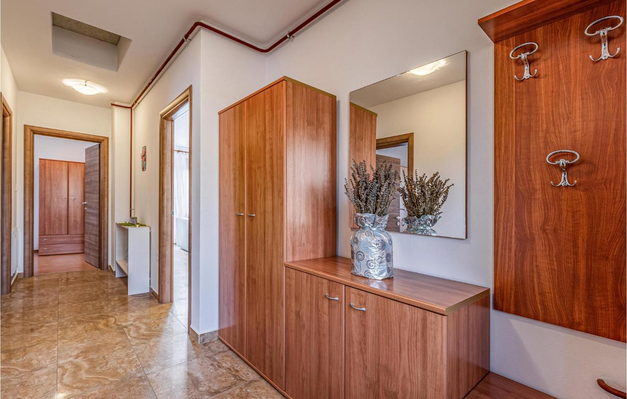 Awesome Apartment In Pula With Wifi المظهر الخارجي الصورة